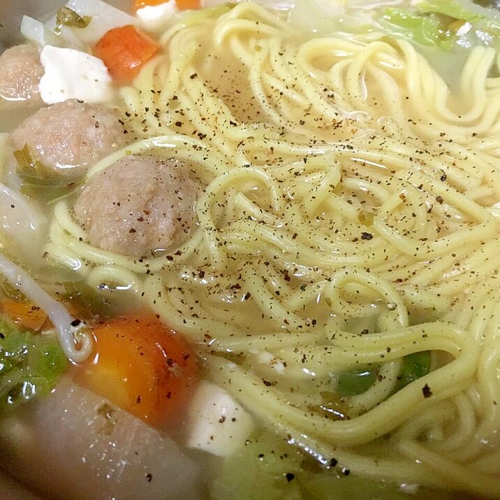 鍋の締めは塩ラーメン！